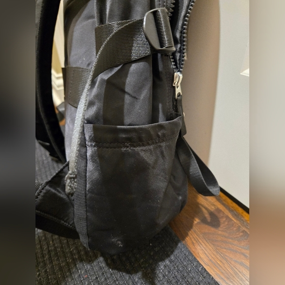 Lululemon Backpack - Picture 7 of 9